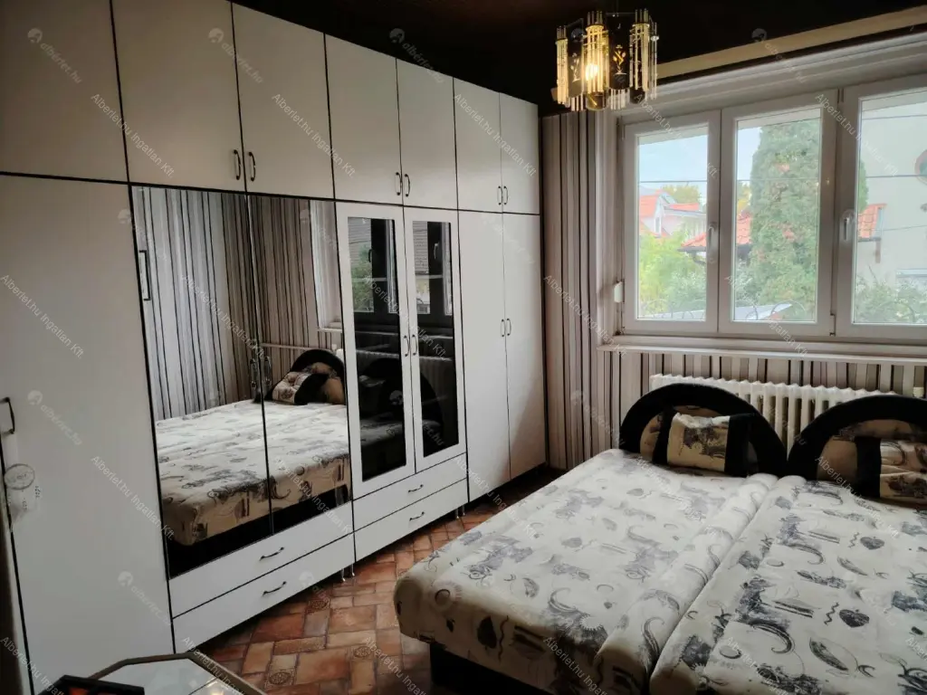 Kiadó albérlet 380000 Ft/hó áron: Nagykovácsi,  Puskin utca. Mérete: 90 nm, 3 szobás | Alberlet.hu - 6666124