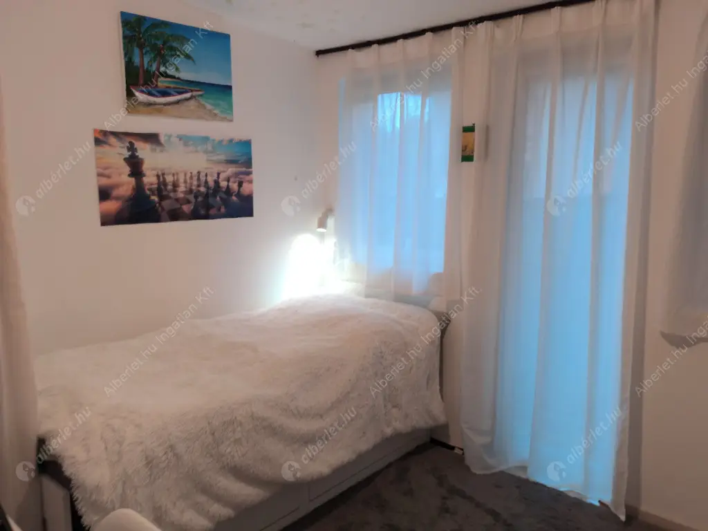 Kiadó albérlet 650000 Ft/hó áron: Nagykovácsi,  Zsíroshegyi út. Mérete: 75 nm, 3 szobás | Alberlet.hu - 6554903