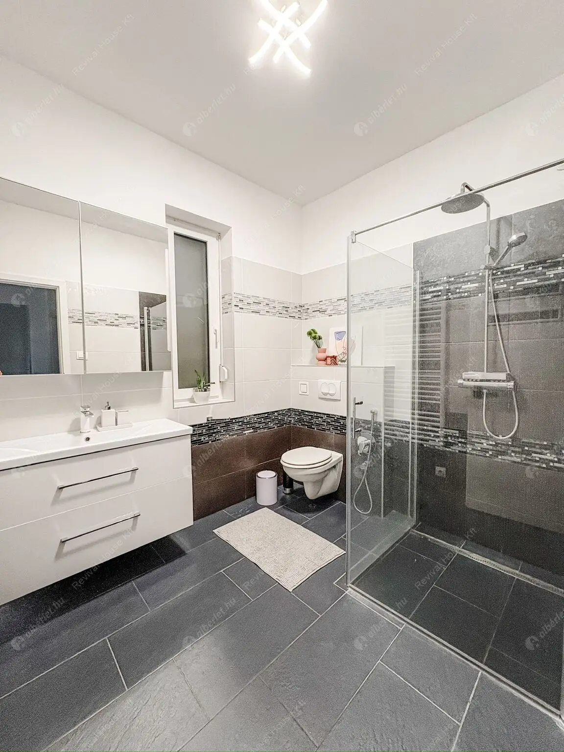 Kiadó albérlet 650000 Ft/hó áron: Nagytarcsa,  Zsurló utca. Mérete: 150 nm, 5 szobás | Alberlet.hu - 6617898