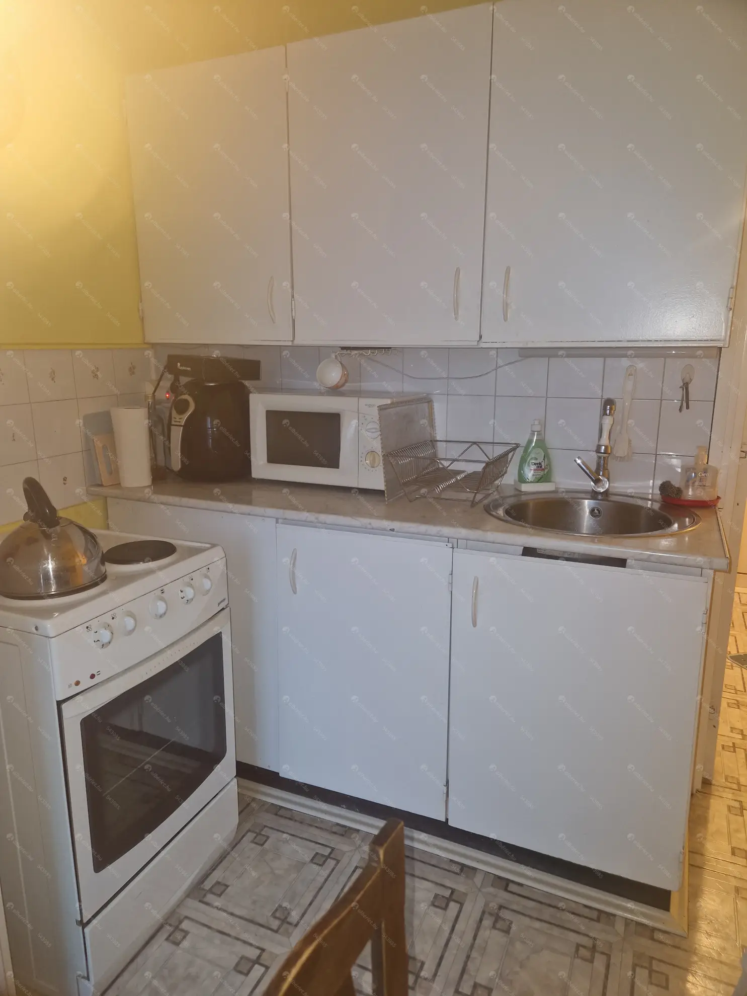 Kiadó albérlet 145000 Ft/hó áron: Pécs,  Nagy Imre út. Mérete: 55 nm, 2 szobás | Alberlet.hu - 6635937