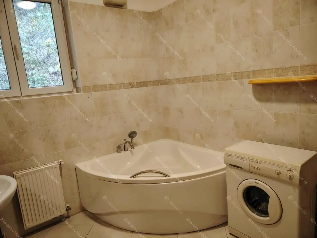 Kiadó albérlet 599000 Ft/hó áron: Remeteszőlős,  Banka utca. Mérete: 190 nm, 5 szobás | Alberlet.hu - 6641936