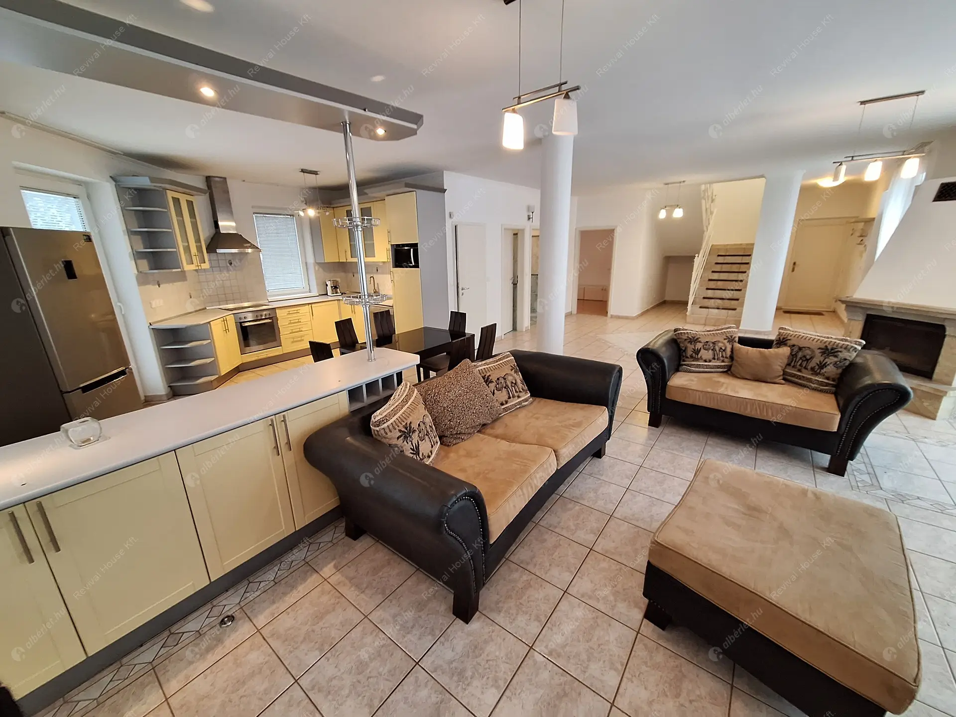 Kiadó albérlet 638000 Ft/hó áron: Remeteszőlős,  Szaturnusz utca. Mérete: 275 nm, 5 szobás | Alberlet.hu - 6366294