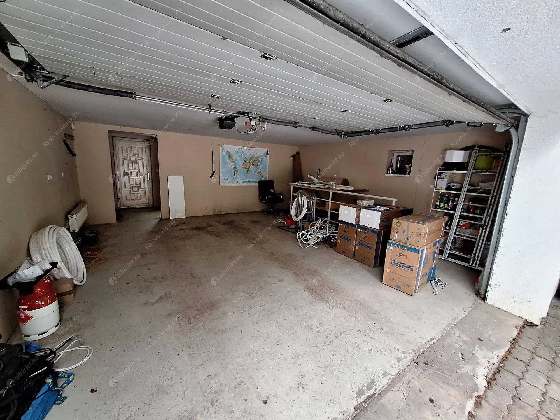 Kiadó albérlet 638000 Ft/hó áron: Remeteszőlős,  Szaturnusz utca. Mérete: 275 nm, 5 szobás | Alberlet.hu - 6366312