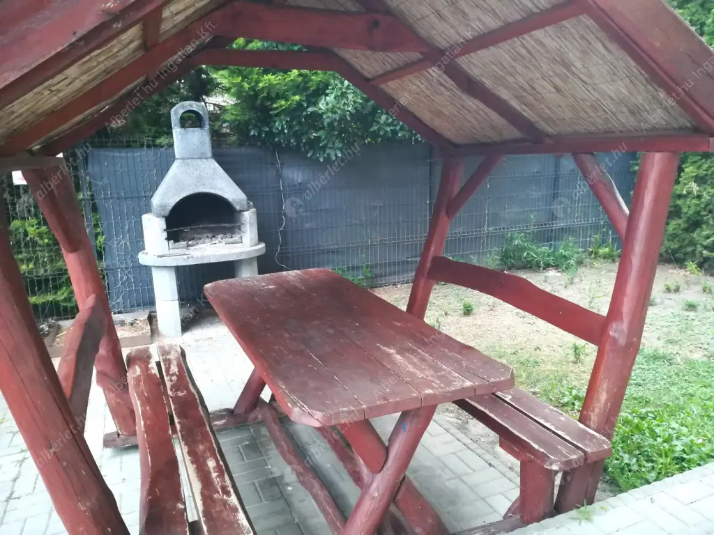 Kiadó albérlet 169000 Ft/hó áron: Siófok,  Köztársaság utca. Mérete: 45 nm, 3 szobás | Alberlet.hu - 6616004