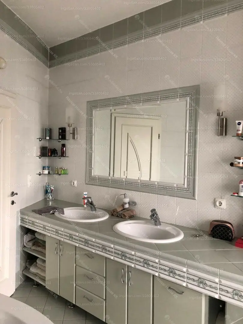 Kiadó albérlet 900000 Ft/hó áron: Solymár,  Kölcsey utca. Mérete: 220 nm, 4 szobás | Alberlet.hu - 6193064