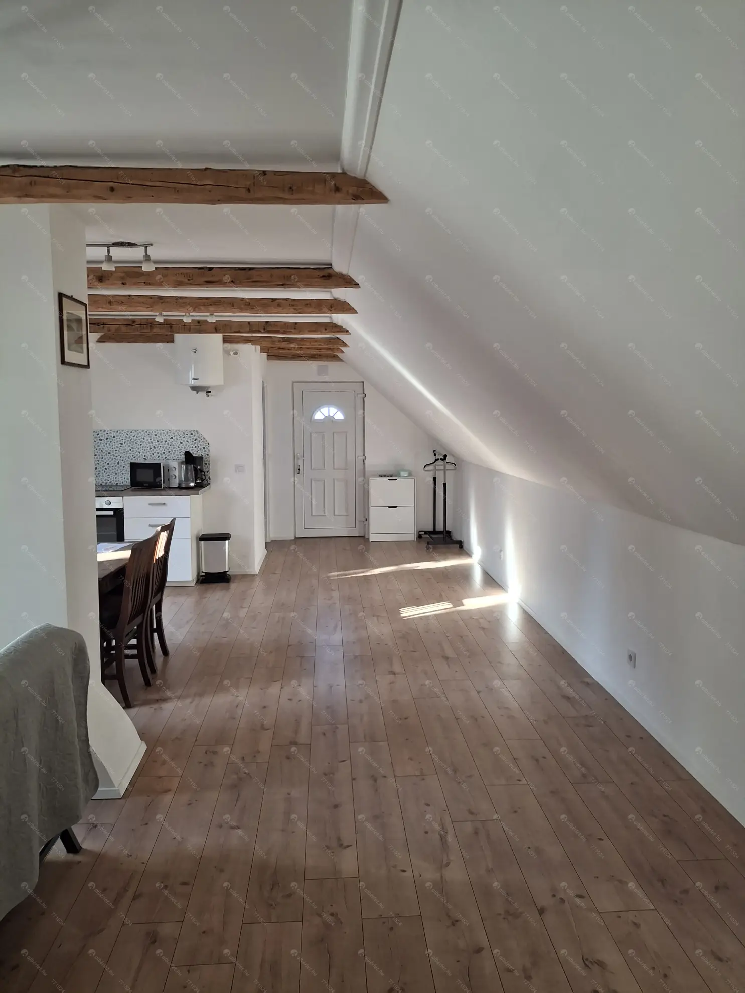 Kiadó albérlet 190000 Ft/hó áron: Szada,  Székely Bertalan út . Mérete: 60 nm, 1 szobás | Alberlet.hu - 6609119