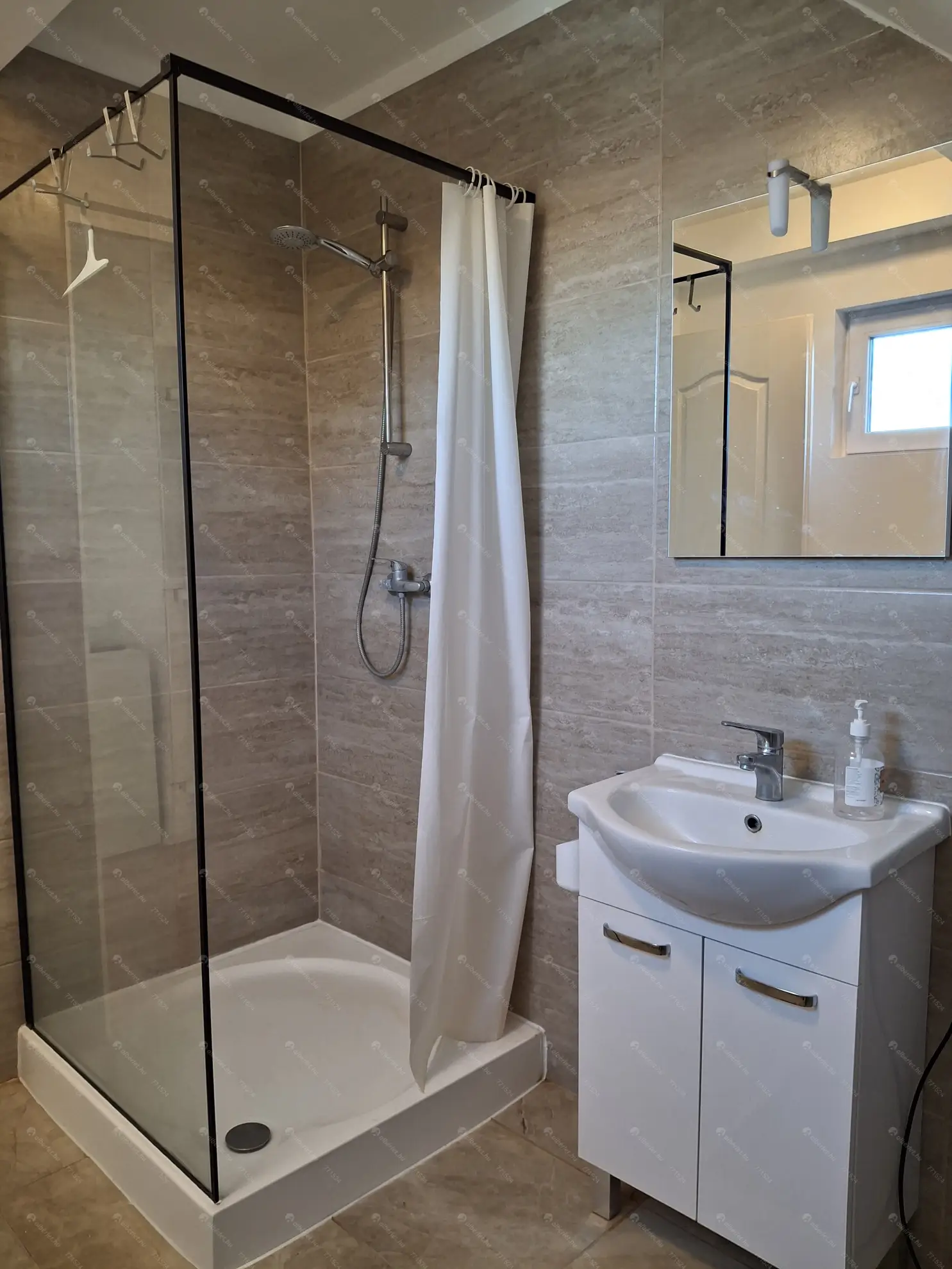 Kiadó albérlet 190000 Ft/hó áron: Szada,  Székely Bertalan út . Mérete: 60 nm, 1 szobás | Alberlet.hu - 6609123