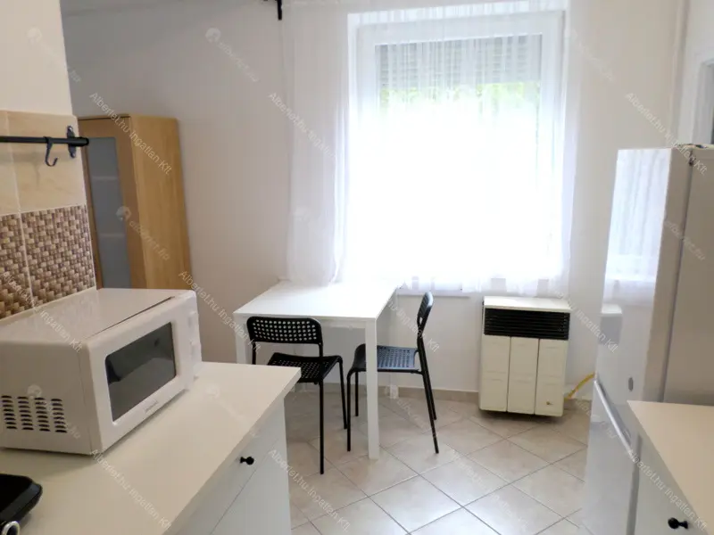 Kiadó albérlet 140000 Ft/hó áron: Szigetszentmiklós,  József Attila utca. Mérete: 32 nm, 1 szobás | Alberlet.hu - 6639995