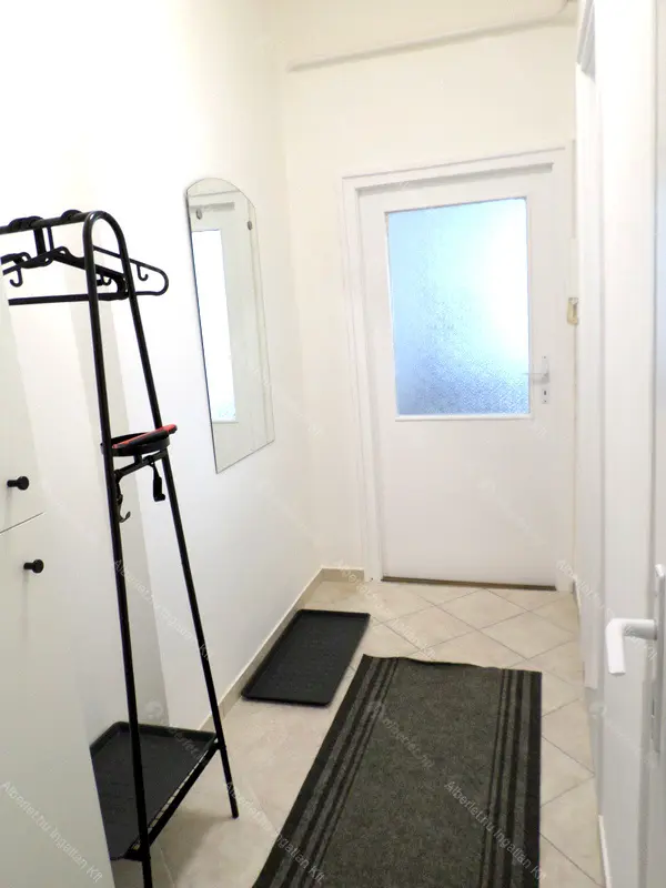 Kiadó albérlet 140000 Ft/hó áron: Szigetszentmiklós,  József Attila utca. Mérete: 32 nm, 1 szobás | Alberlet.hu - 6640003