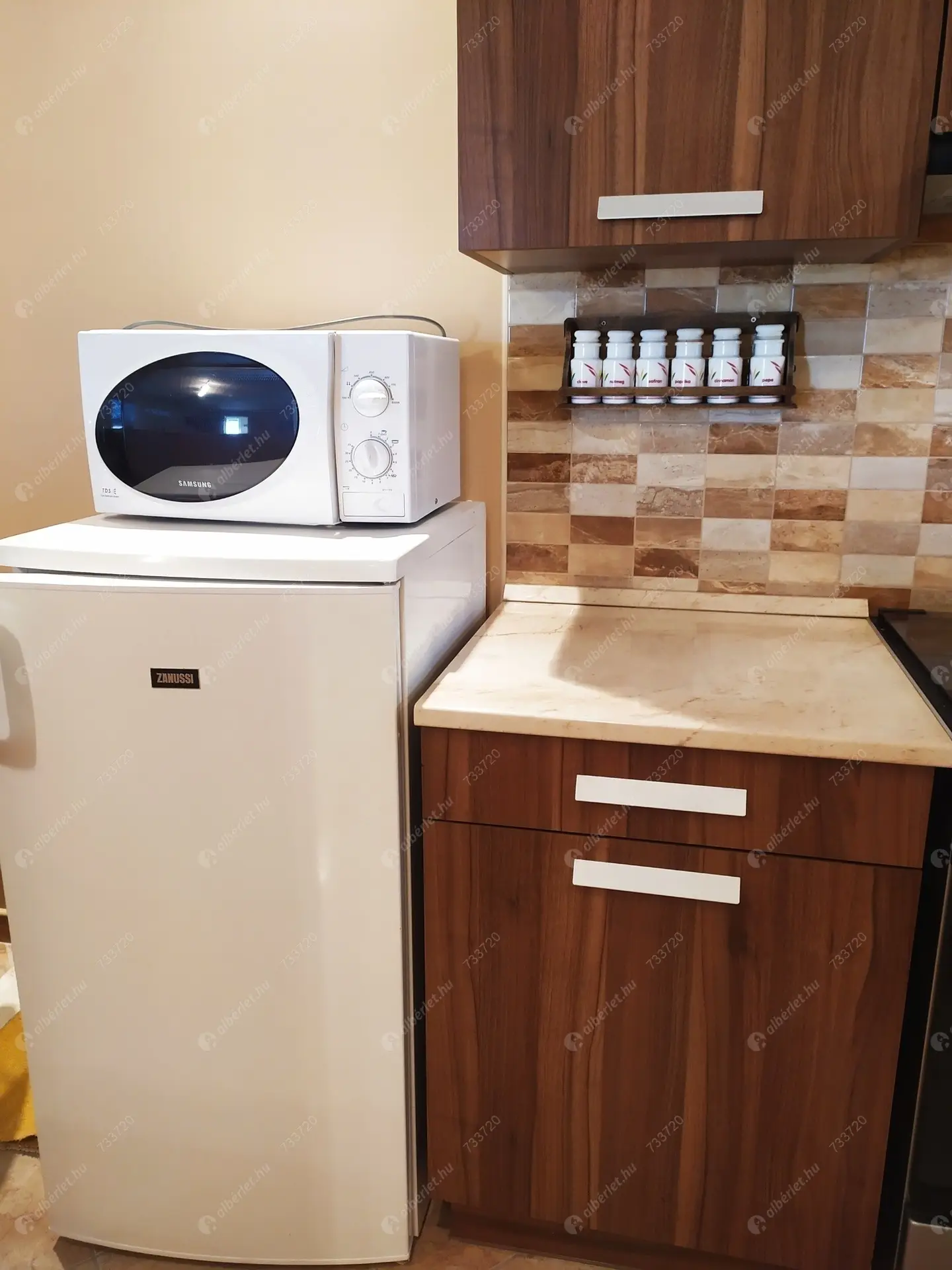 Kiadó albérlet 150000 Ft/hó áron: Szolnok,  Ady Endre út  . Mérete: 49 nm, 1 szobás | Alberlet.hu - 6058572