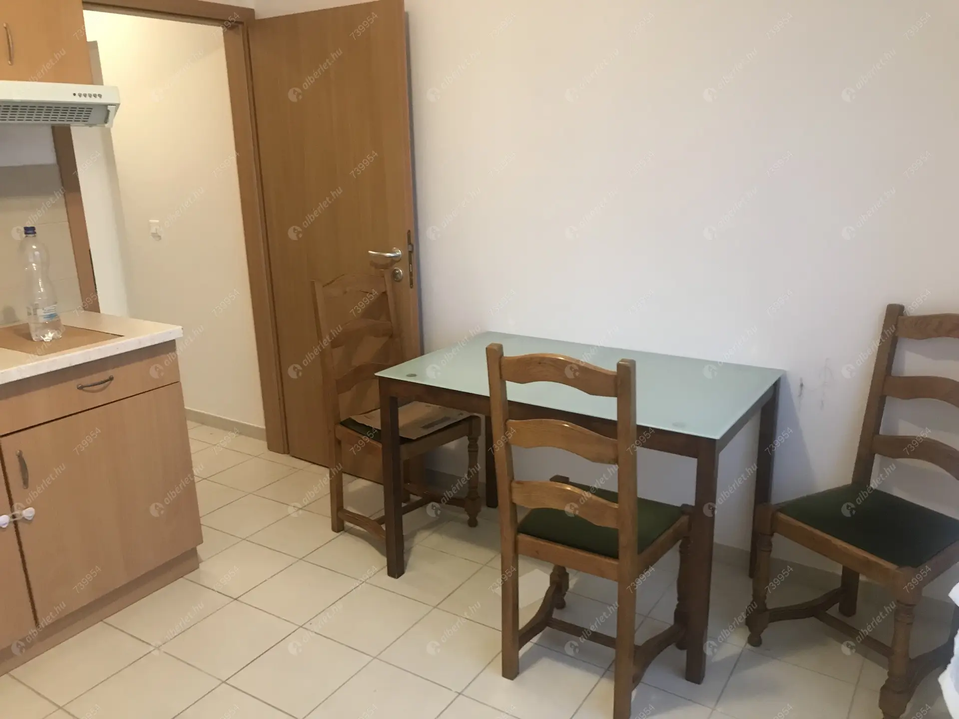 Kiadó albérlet 140000 Ft/hó áron: Táborfalva ,  Tarcsay út . Mérete: 54 nm, 2 szobás | Alberlet.hu - 6191657