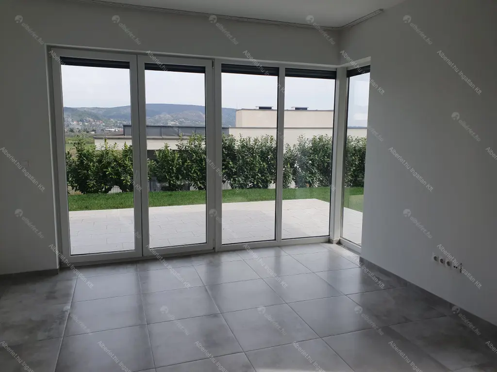 Kiadó albérlet 510000 Ft/hó áron: Törökbálint ,  Balassi Bálint utca. Mérete: 78 nm, 3 szobás | Alberlet.hu - 6698016