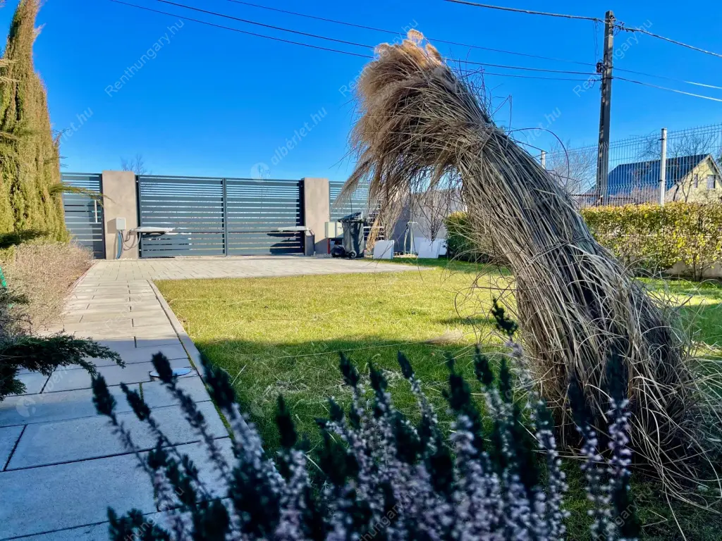 Kiadó albérlet 550000 Ft/hó áron: Törökbálint ,  Tátika utca. Mérete: 100 nm, 3 szobás | Alberlet.hu - 6179690