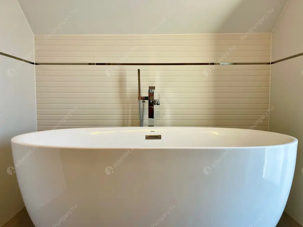 Kiadó albérlet 550000 Ft/hó áron: Törökbálint ,  Tátika utca. Mérete: 100 nm, 3 szobás | Alberlet.hu - 6602107