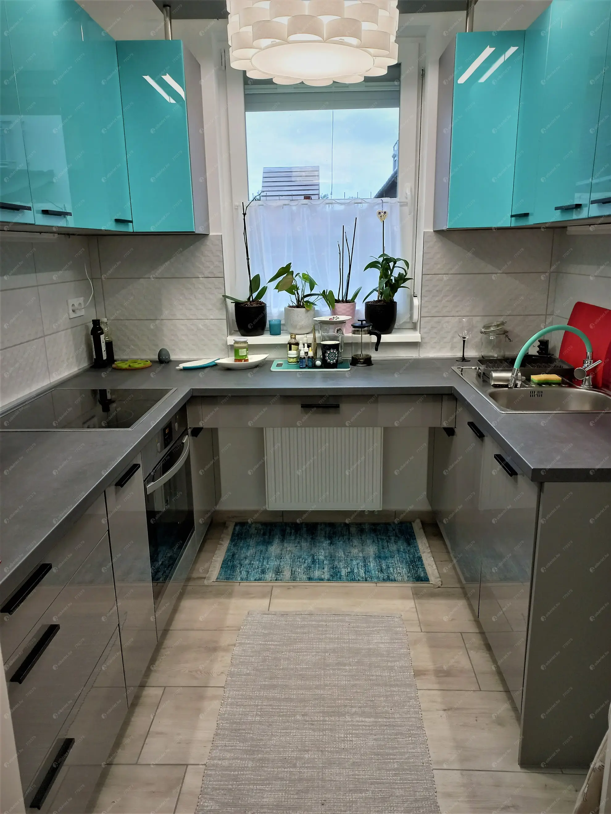 Kiadó albérlet 260000 Ft/hó áron: Vác,  Rozs utca. Mérete: 80 nm, 3 szobás | Alberlet.hu - 6571328