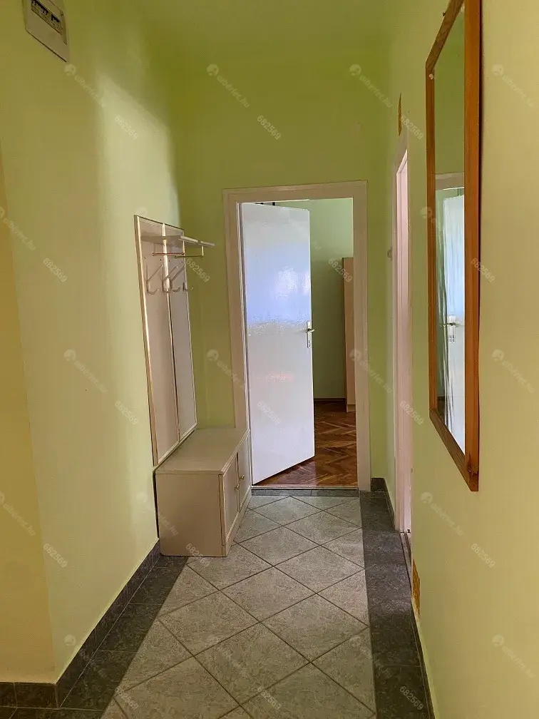 Kiadó albérlet 175000 Ft/hó áron: Veszprém,  Csikász Imre utca. Mérete: 52 nm, 2 szobás | Alberlet.hu - 6649588